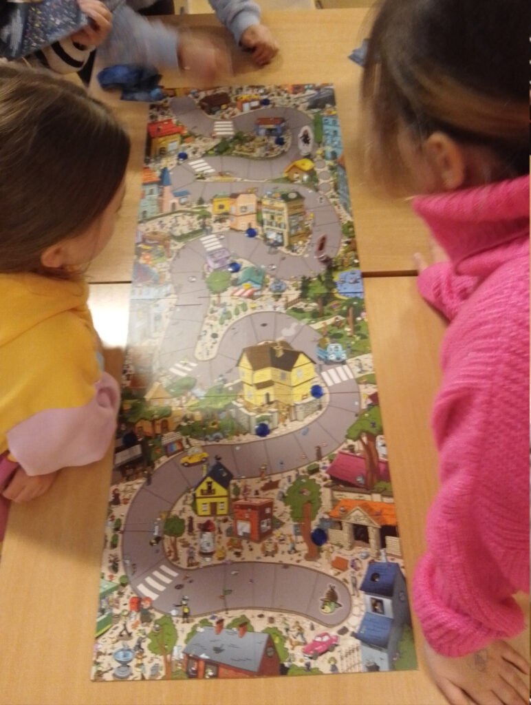 Dzieci grające w gry 